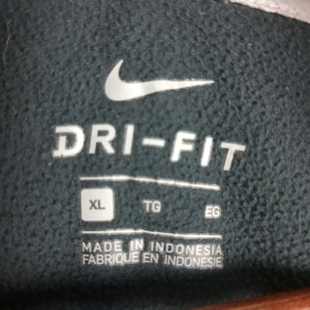 Nike Dri-FIT Fly Mens XL Dark Gray Pullover Hoodie Graphic Swoosh Sweatshirt